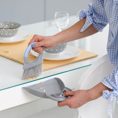 Zmiotka z szufelką do stołu BACTERIA STOP YORK YO4062110-002708 Pool Garden Party