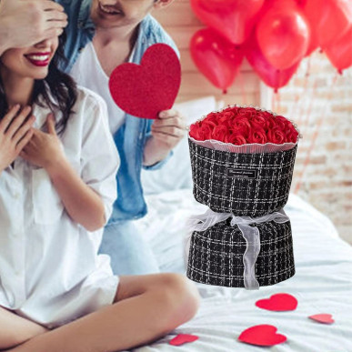 Mydlane Róże Czerwone LED – Zestaw Prezentowy na Walentynki Dzień Kobiet Urodziny-RC-K-854-POOL GARDEN PARTY