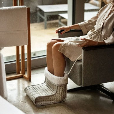 Elektryczny Ogrzewacz do Stóp Nóg Ocieplacz z Pilotem Miękki 9 Poziomów-POOL GARDEN PARTY